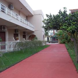 Toula's Apartments, hotel di Sidari