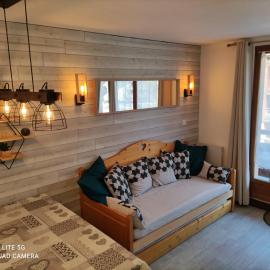 RISOUL Altaïr Jolie T2 confortable skis aux pieds, hotel u gradu Risoul