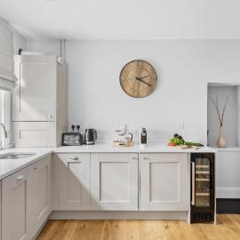 Higher Cottage with Parking, hotel in Dartmouth