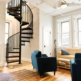 The Historic Lyric Penthouse with Private Rooftop – hotel w mieście Cincinnati