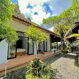 Nang Taro Home Stay, Hotel in Penginyahan