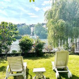Sleeps 8 Thamefront Gem w PetsOK Free Parking, hotel a Staines