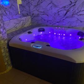 Jacuzzi