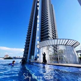SKY COZY TROIKA RESIDENCE, 1 BEDROOM 4-6 PAX, 2 BEDROOMS 6-8 PAX, POOL VEW, SKY & CITY VIEW, Free Parking, Pool, Unlimited Wifi, hotell i Kota Bharu