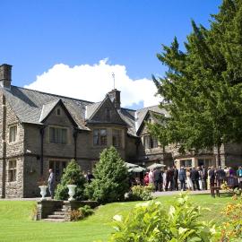 Maes Manor Country Hotel, hotel Blackwoodban