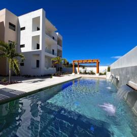 Pool Condo, just a few steps from the beach -north, hotel a Los Barriles