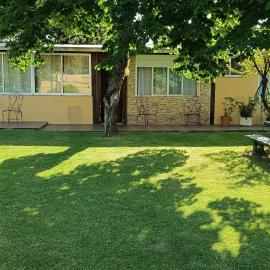 Casa independiente en Malvín, hótel í Montevídeó