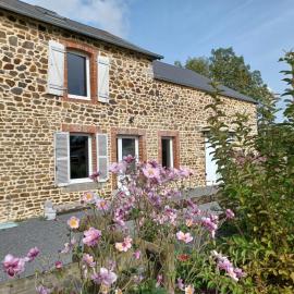 Gîte du LERRE Baie du Mont St Michel Meublé de Tourisme 3 Etoiles – hotel w mieście Bacilly