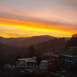 Rooftop Homestay With Mountains View