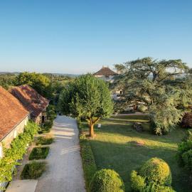 Superbe gîte avec vue sur les vignes, dans le parc d'un manoir du 18ème siècle