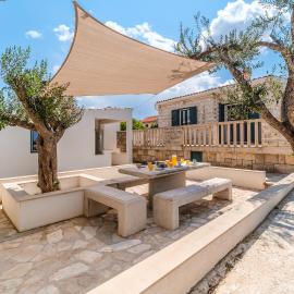 Villa & Studio Luke, Luxe accommodatie, unieke locatie bij de mooiste zandbaai