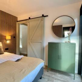 Wellness in the Woods - 4p TinyHouse met privé sauna & hottub, hotel v destinaci Diessen