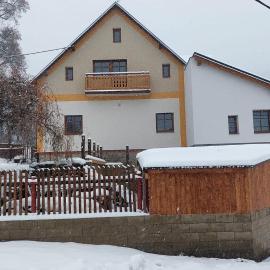 Chalupa a apartmány Marika، فندق في تشيرني دول