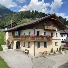 Gemütliche Wohnung mit Terrasse und Panoramabalkon- Stofbauer