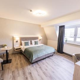Hökis-Zimmervermietung 10 mit Küchenzeile – hotel w mieście Brande-Hörnerkirchen