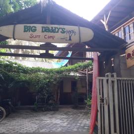 Big Daddy´s Surfcamp、Pasanggaranのホテル