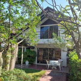 Oceanside Place, hotel di Rayong