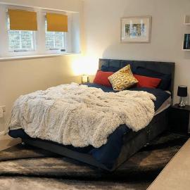 Turing Lodge, near Hampton Court – hotel w mieście Hampton