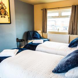 Contractor accom, sleeps 7, free wifi, hotel in Stockton-on-Tees