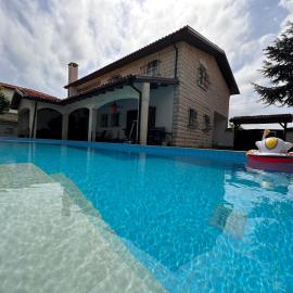 Family House FreeДом, hotel a Sinemorets