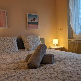 Le Bâlois - appartement 2 chambres, salon, cuisine équipée, parking et wifi gratuit