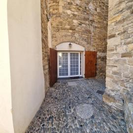 Casa AL TEATRO, hotelli kohteessa Diano Castello