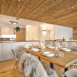The Mountain Hideaway 211 by AA Holiday Homes SKI IN SKI Out Die Tauplitz, ξενοδοχείο σε Tauplitz
