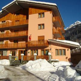Hotel Dama Bianca, hotel en Valtournenche