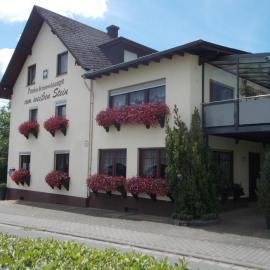 Gästehaus "Am weißen Stein" – hotel w mieście Cochem