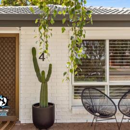 Hampton's Style Holiday Retreat - close to the beach!