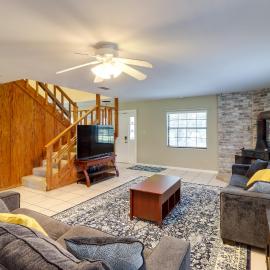 Lake Days & Golf Outings: Summerfield Group Escape, hôtel à Summerfield