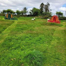 Glamping Pod in St Austell Sleeps 2 with Spa Pool, hotel a Lanivet