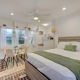 Garden Beach studio @The Island