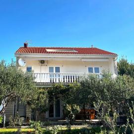 Apartments with parking space Vlasici, Pag - 4139, hotel di Vlašići
