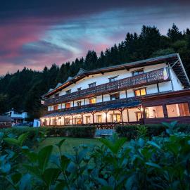 Resort 7 Crai - Cabana Craiul Crailor, hotel a Zărneşti