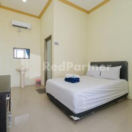 Grand Kencana Guesthouse Syariah near Wisata Bahari Lamongan, отель в городе Paciran