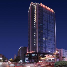 Vienna International Hotel FuJian PuTian Pearl，莆田的飯店