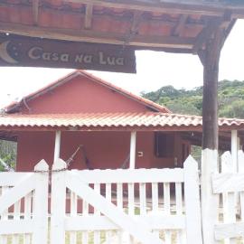 Casa na lua, hotel in São Thomé das Letras