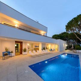 Luxury Villa Costa Brava in Calonge Playa de Aro Sea views, hotel in Calonge