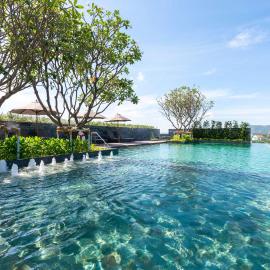 Ramada Plaza by Wyndham Chao Fah Phuket, viešbutis Pukete