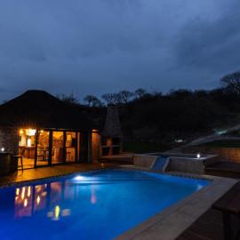Viesnīca Cascata Lodge pilsētā Oučo