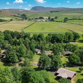 Pinecroft Lodges