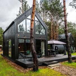 Heban Forest Cabin&SAUNA Starlink, hôtel à Tomczyn