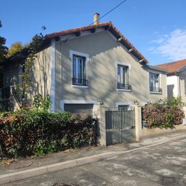 Le Moulin Belle Maison 180m2 et 5 chambres, hotel u gradu Valans