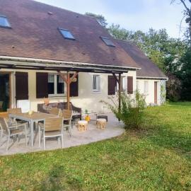 La maison du Diplo : Forêt, sentiers et grimpe