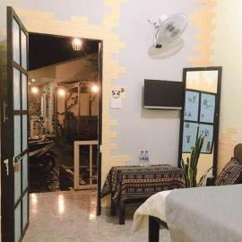 Homestay Vườn nhãn, hotel a Plây Ku