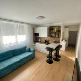 PannaRoza Apartman, hotel in Balatonlelle