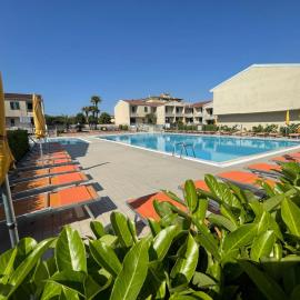 Villaggio Luna Swimmingpool- Agenzia Cocal, hotel in Caorle