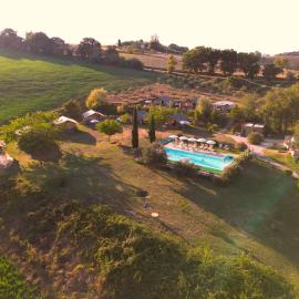 Tenuta Tredici Ulivi, hotel in Casa Albonetti