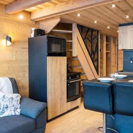 Duplex rénové montagne 6 pers - Près des pistes - Cuisine équipée et balcon - FR-1-637-60